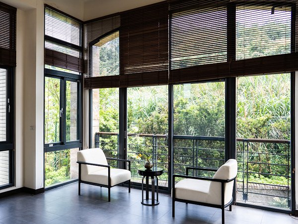 Melbourne apartment development with aluminum windows